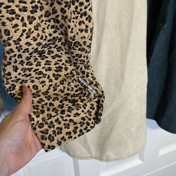 Blue and cream animal print patchwork style lightweight button down shirt XL/12 - Picture 2 of 6